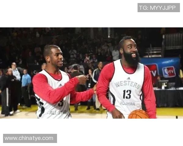 詹姆斯与姚明的对决背后隐藏的竞争与友谊故事