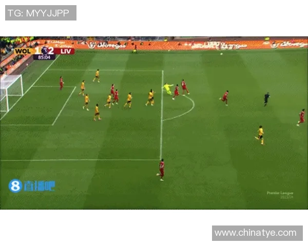 足总杯精彩对决利物浦与多特蒙德激战成平局帽子戏法引爆全场热情