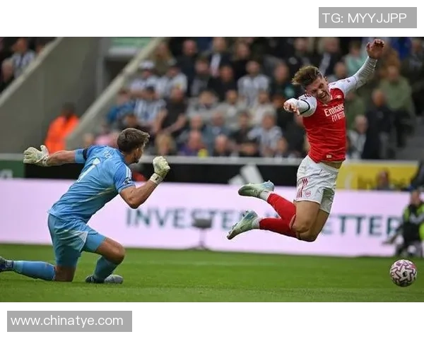 欧联杯惊天冷门阿森纳狂胜巴萨引发争议判罚全场沸腾