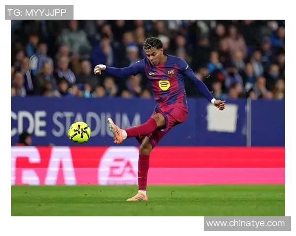 英超激战：里昂逆转巴萨精彩瞬间回顾与十大进球盘点