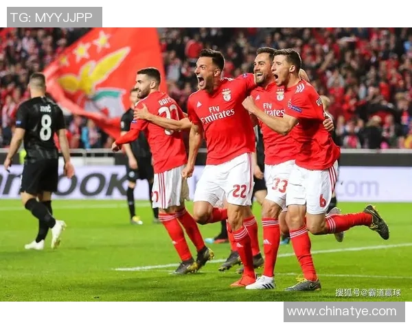 意甲精彩对决：那不勒斯与拜仁激战成平局引发热议与数据分析