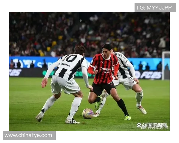中超精彩对决曼联与AC米兰握手言和乌龙球成比赛高潮引发转会热议