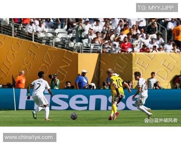 中超激战皇马大胜里昂点球大战瞬间点燃全场激情与战术解析 中超激战皇马大胜里昂点球大战瞬间点燃全场激情与战术解析