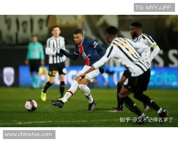 中超精彩对决那不勒斯大胜巴黎圣日耳曼逆转瞬间引发全场沸腾