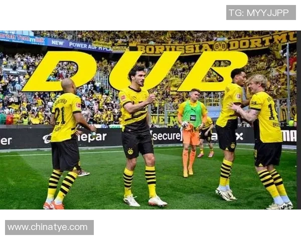 欧冠大战：那不勒斯与尤文图斯激战成平局帽子戏法引发全场热议